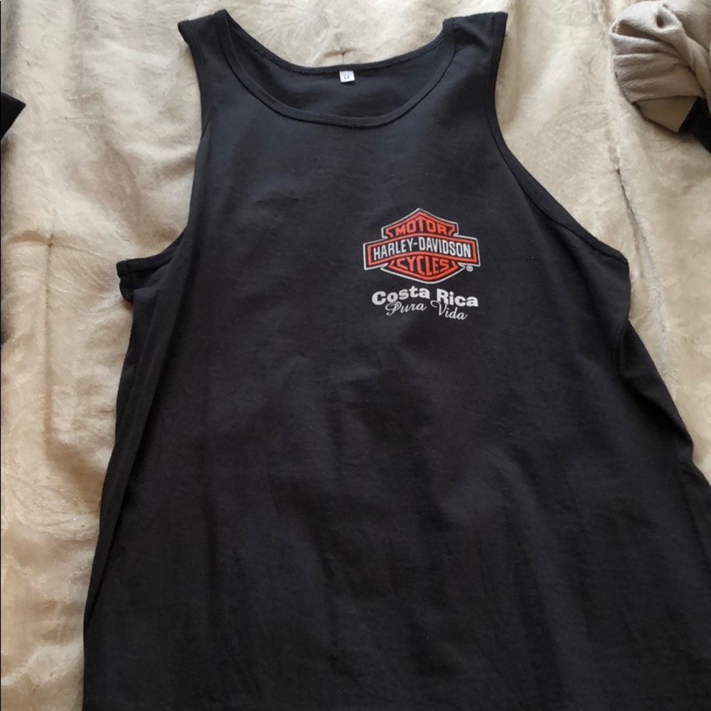 Tee shirt